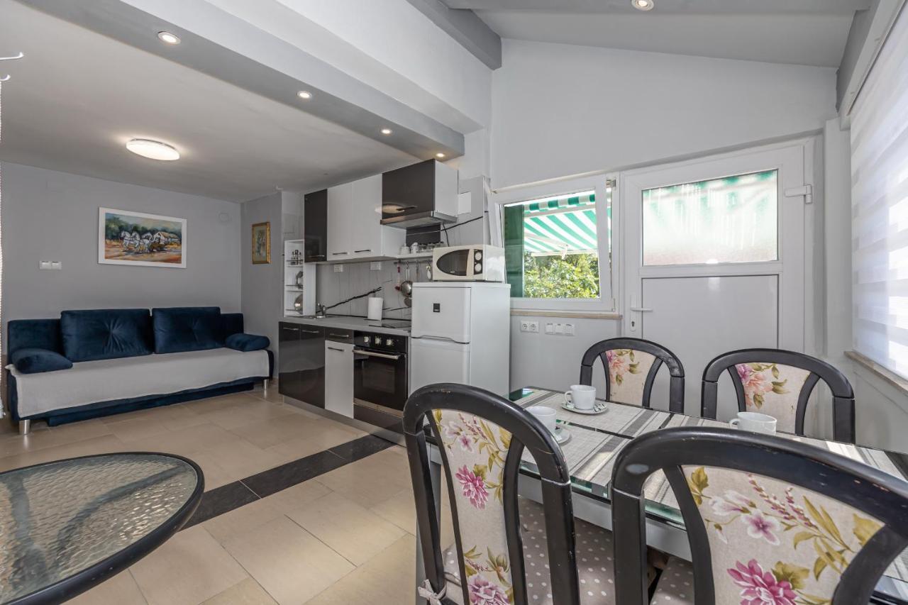 Apartments Lapis Jadranovo Luaran gambar