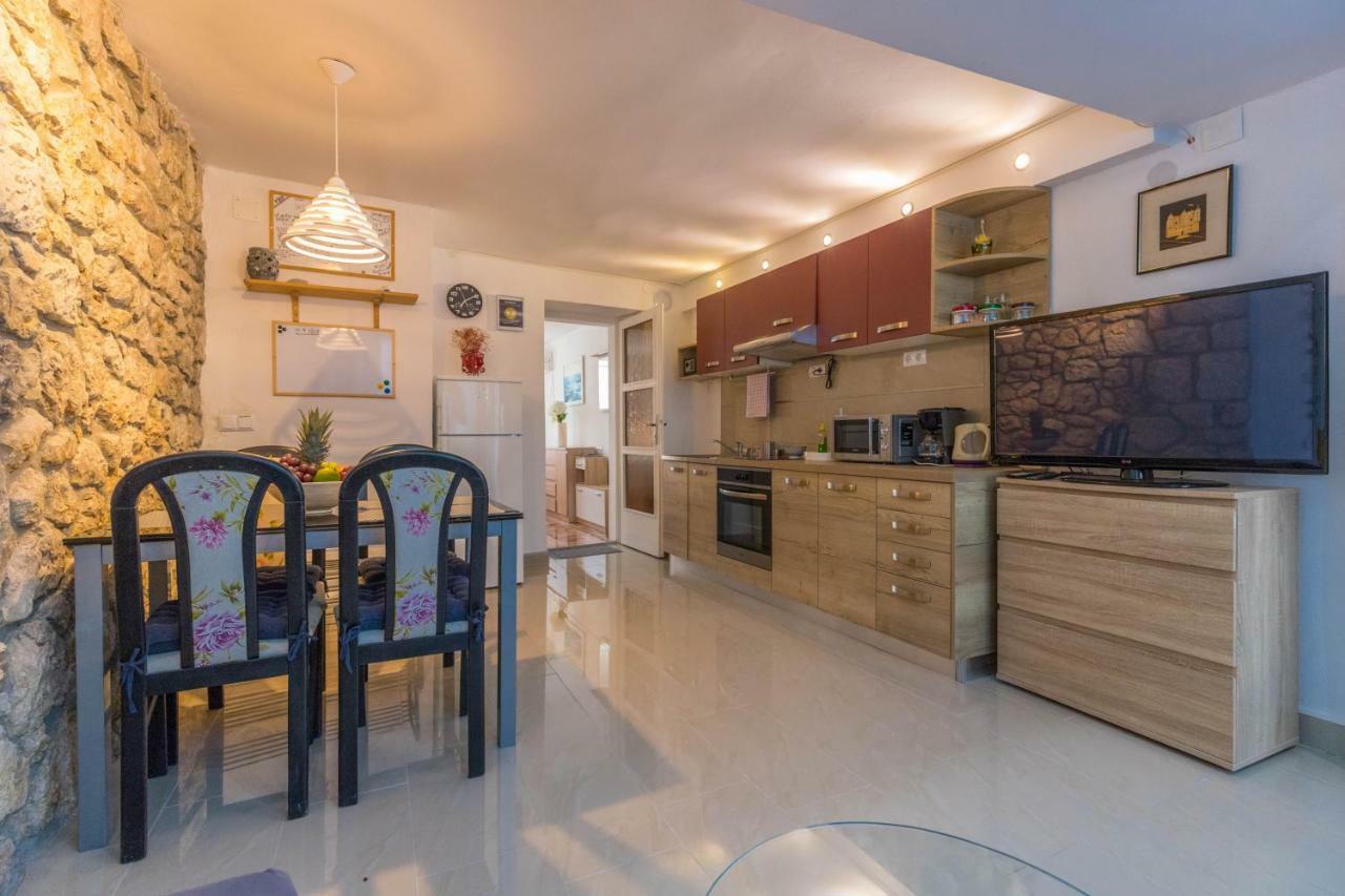 Apartments Lapis Jadranovo Luaran gambar
